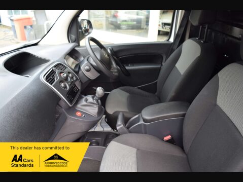 Nissan NV250 1.5 NV250 Acenta dCi 23