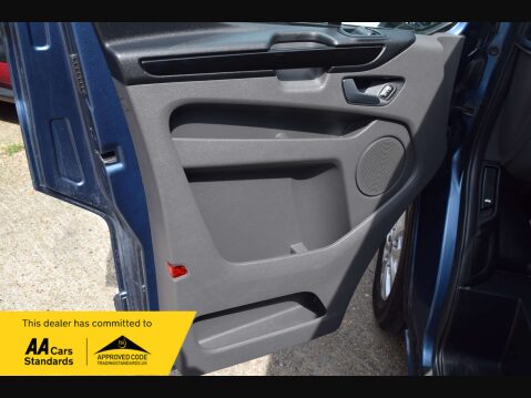 Ford Transit Custom 2.0 Transit Custom 300 Limited EcoBlue 28