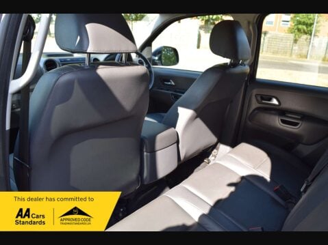 Volkswagen Amarok 2.0 Amarok Highline 4Motion Double Cab Auto 4WD 32