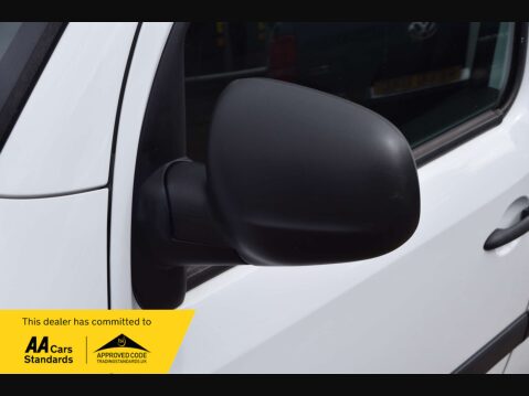 Nissan NV250 1.5 NV250 Acenta dCi 14