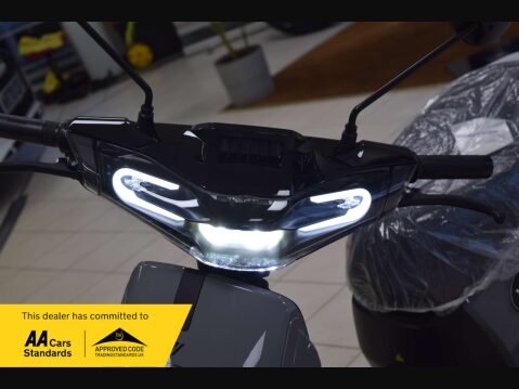 Vmoto Cux Super Soco CUX 9