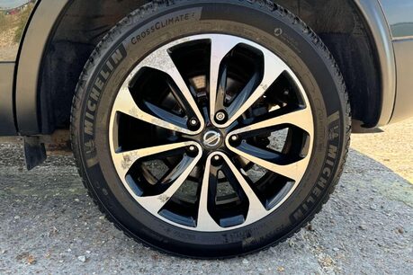 Nissan Qashqai 1.6 dCi 360 SUV 5dr Diesel Manual 4WD Euro 5 (s/s) (130 ps) 23