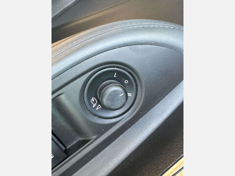 Vauxhall Mokka 1.7 CDTi SE SUV 5dr Diesel Auto 2WD Euro 5 (130 ps) 54