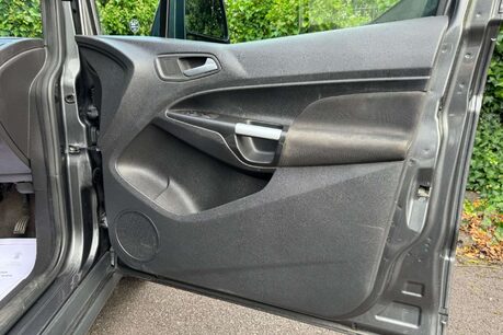 Ford Transit Connect 1.6 TDCi 240 Limited Panel Van 5dr Diesel Manual L2 H1 (128 g/km, 113 bhp) 26