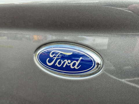 Ford Transit Connect 1.6 TDCi 240 Limited Panel Van 5dr Diesel Manual L2 H1 (128 g/km, 113 bhp) 51