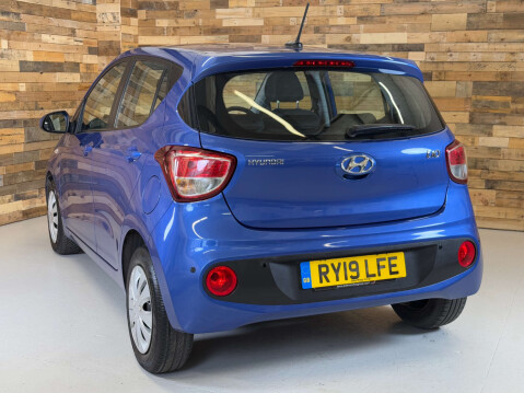 Hyundai i10 1.0 SE Hatchback 5dr Petrol Manual Euro 6 (67 ps) 42