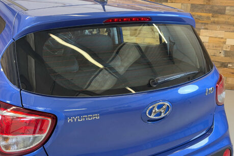 Hyundai i10 1.0 SE Hatchback 5dr Petrol Manual Euro 6 (67 ps) 44