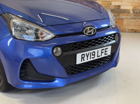 Hyundai i10 1.0 SE Hatchback 5dr Petrol Manual Euro 6 (67 ps) 19