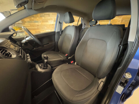 Hyundai i10 1.0 SE Hatchback 5dr Petrol Manual Euro 6 (67 ps) 16