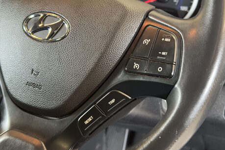 Hyundai i10 1.0 SE Hatchback 5dr Petrol Manual Euro 6 (67 ps) 55