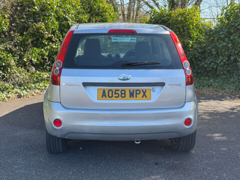 Ford Fiesta 1.25 Style Climate Hatchback 5dr Petrol Manual (142 g/km, 74 bhp) 2