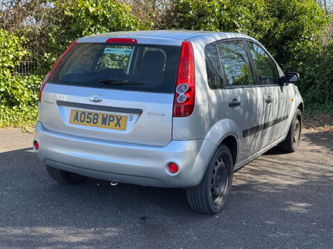 Ford Fiesta 1.25 Style Climate Hatchback 5dr Petrol Manual (142 g/km, 74 bhp) 17