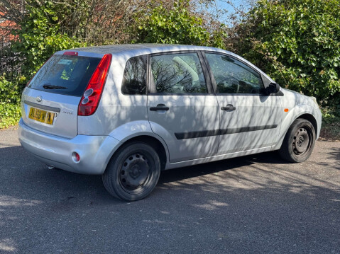Ford Fiesta 1.25 Style Climate Hatchback 5dr Petrol Manual (142 g/km, 74 bhp) 16