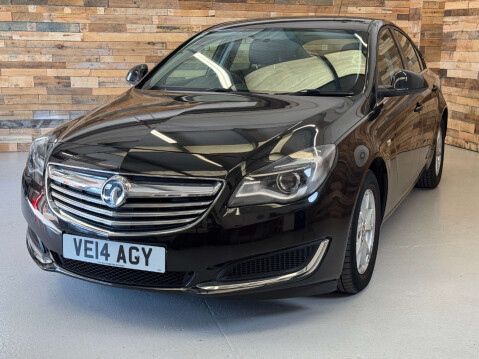 Vauxhall Insignia 2.0 CDTi ecoFLEX Design Hatchback 5dr Diesel Manual Euro 5 (s/s) (140 ps) 4