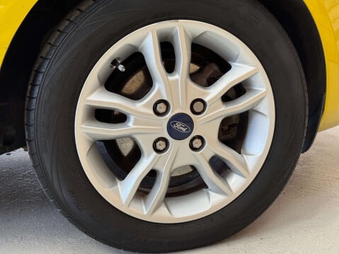 Ford Fiesta 1.0T EcoBoost Zetec Hatchback 5dr Petrol Manual Euro 5 (s/s) (100 ps) 62