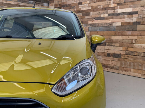 Ford Fiesta 1.0T EcoBoost Zetec Hatchback 5dr Petrol Manual Euro 5 (s/s) (100 ps) 15