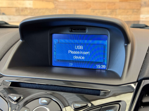 Ford Fiesta 1.0T EcoBoost Zetec Hatchback 5dr Petrol Manual Euro 5 (s/s) (100 ps) 22