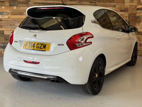 Peugeot 208 1.6 THP GTi Hatchback 3dr Petrol Manual Euro 5 (200 ps) 4
