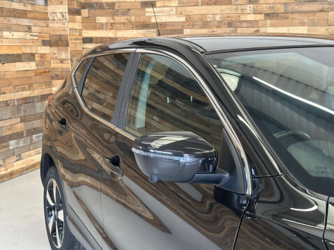 Nissan Qashqai 1.5 dCi N-Connecta SUV 5dr Diesel Manual 2WD Euro 6 (s/s) (110 ps) 20