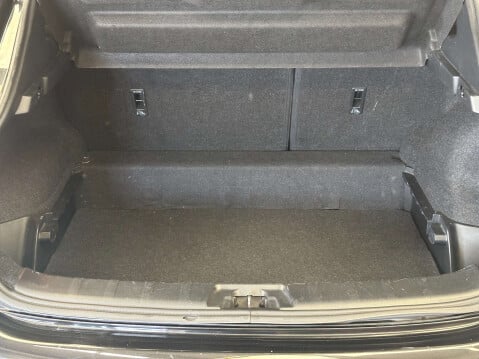 Nissan Qashqai 1.5 dCi N-Connecta SUV 5dr Diesel Manual 2WD Euro 6 (s/s) (110 ps) 48