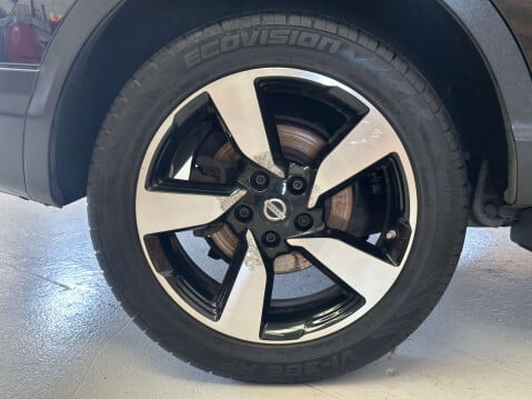Nissan Qashqai 1.5 dCi N-Connecta SUV 5dr Diesel Manual 2WD Euro 6 (s/s) (110 ps) 55