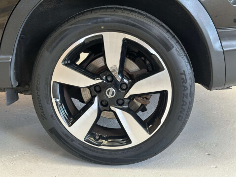 Nissan Qashqai 1.5 dCi N-Connecta SUV 5dr Diesel Manual 2WD Euro 6 (s/s) (110 ps) 63