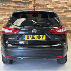 Nissan Qashqai 1.5 dCi N-Connecta SUV 5dr Diesel Manual 2WD Euro 6 (s/s) (110 ps) 2
