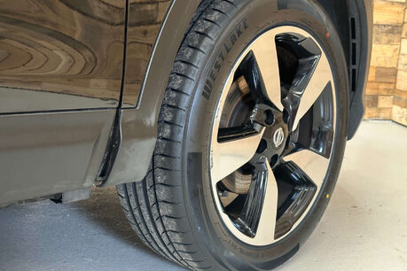 Nissan Qashqai 1.5 dCi N-Connecta SUV 5dr Diesel Manual 2WD Euro 6 (s/s) (110 ps) 56