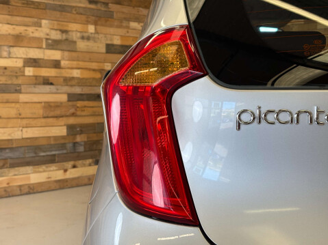 Kia Picanto 1.0 1 Hatchback 5dr Petrol Manual Euro 5 (68 bhp) 27