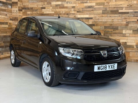 Dacia Sandero 1.0 SCe Ambiance Hatchback 5dr Petrol Manual Euro 6 (75 ps) 1