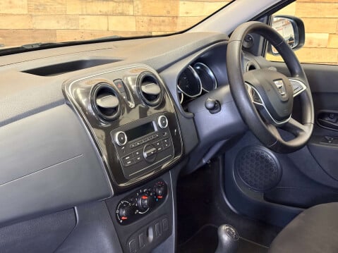 Dacia Sandero 1.0 SCe Ambiance Hatchback 5dr Petrol Manual Euro 6 (75 ps) 5