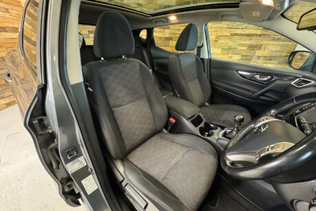 Nissan Qashqai 1.5 dCi n-tec+ SUV 5dr Diesel Manual 2WD Euro 5 (s/s) (110 ps) 6