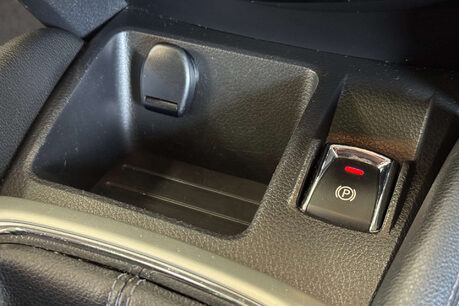 Nissan Qashqai 1.5 dCi n-tec+ SUV 5dr Diesel Manual 2WD Euro 5 (s/s) (110 ps) 34