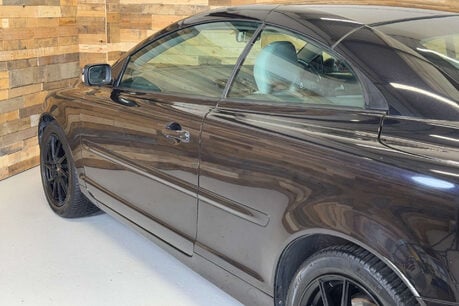 Volvo C70 2.5 T5 Sport Convertible 2dr Petrol Geartronic (234 g/km, 220 bhp) 9