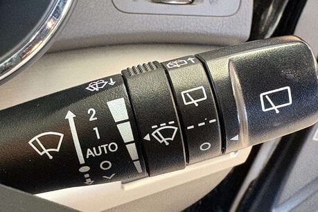 Kia Sorento 2.2 CRDi KX-3 SUV 5dr Diesel Auto AWD Euro 5 (SNav) (194 bhp) 47