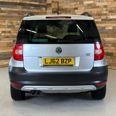 Skoda Yeti 1.6 TDI GreenLine II Elegance SUV 5dr Diesel Manual Euro 5 (s/s) (105 ps) 1
