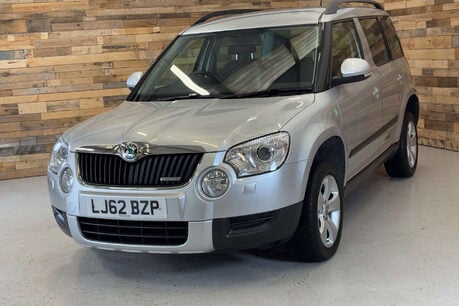Skoda Yeti 1.6 TDI GreenLine II Elegance SUV 5dr Diesel Manual Euro 5 (s/s) (105 ps) 4