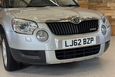 Skoda Yeti 1.6 TDI GreenLine II Elegance SUV 5dr Diesel Manual Euro 5 (s/s) (105 ps) 6