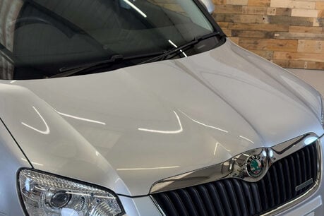 Skoda Yeti 1.6 TDI GreenLine II Elegance SUV 5dr Diesel Manual Euro 5 (s/s) (105 ps) 17