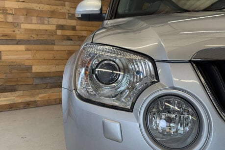 Skoda Yeti 1.6 TDI GreenLine II Elegance SUV 5dr Diesel Manual Euro 5 (s/s) (105 ps) 22