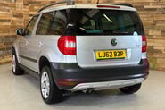 Skoda Yeti 1.6 TDI GreenLine II Elegance SUV 5dr Diesel Manual Euro 5 (s/s) (105 ps) 66