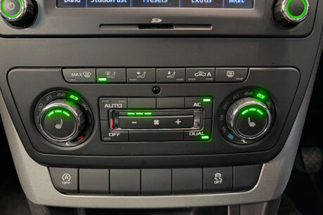 Skoda Yeti 1.6 TDI GreenLine II Elegance SUV 5dr Diesel Manual Euro 5 (s/s) (105 ps) 8
