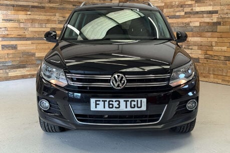 Volkswagen Tiguan 2.0 TDI BlueMotion Tech SE SUV 5dr Diesel DSG 4WD Euro 5 (s/s) (140 ps) 2