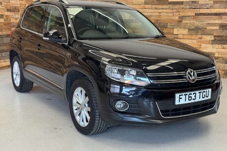 Volkswagen Tiguan 2.0 TDI BlueMotion Tech SE SUV 5dr Diesel DSG 4WD Euro 5 (s/s) (140 ps) 1