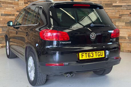 Volkswagen Tiguan 2.0 TDI BlueMotion Tech SE SUV 5dr Diesel DSG 4WD Euro 5 (s/s) (140 ps) 10