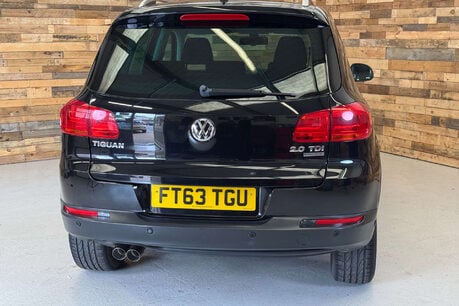 Volkswagen Tiguan 2.0 TDI BlueMotion Tech SE SUV 5dr Diesel DSG 4WD Euro 5 (s/s) (140 ps) 11