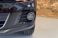 Volkswagen Tiguan 2.0 TDI BlueMotion Tech SE SUV 5dr Diesel DSG 4WD Euro 5 (s/s) (140 ps) 19