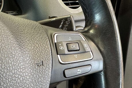 Volkswagen Tiguan 2.0 TDI BlueMotion Tech SE SUV 5dr Diesel DSG 4WD Euro 5 (s/s) (140 ps) 37