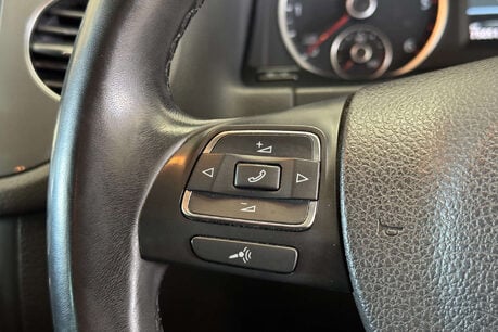 Volkswagen Tiguan 2.0 TDI BlueMotion Tech SE SUV 5dr Diesel DSG 4WD Euro 5 (s/s) (140 ps) 38