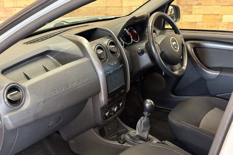 Dacia Duster 1.2 TCe Prestige SUV 5dr Petrol Manual Euro 6 (s/s) (125 ps) 8